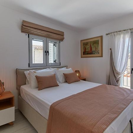 Euphoria House Villa Poros Town Екстериор снимка